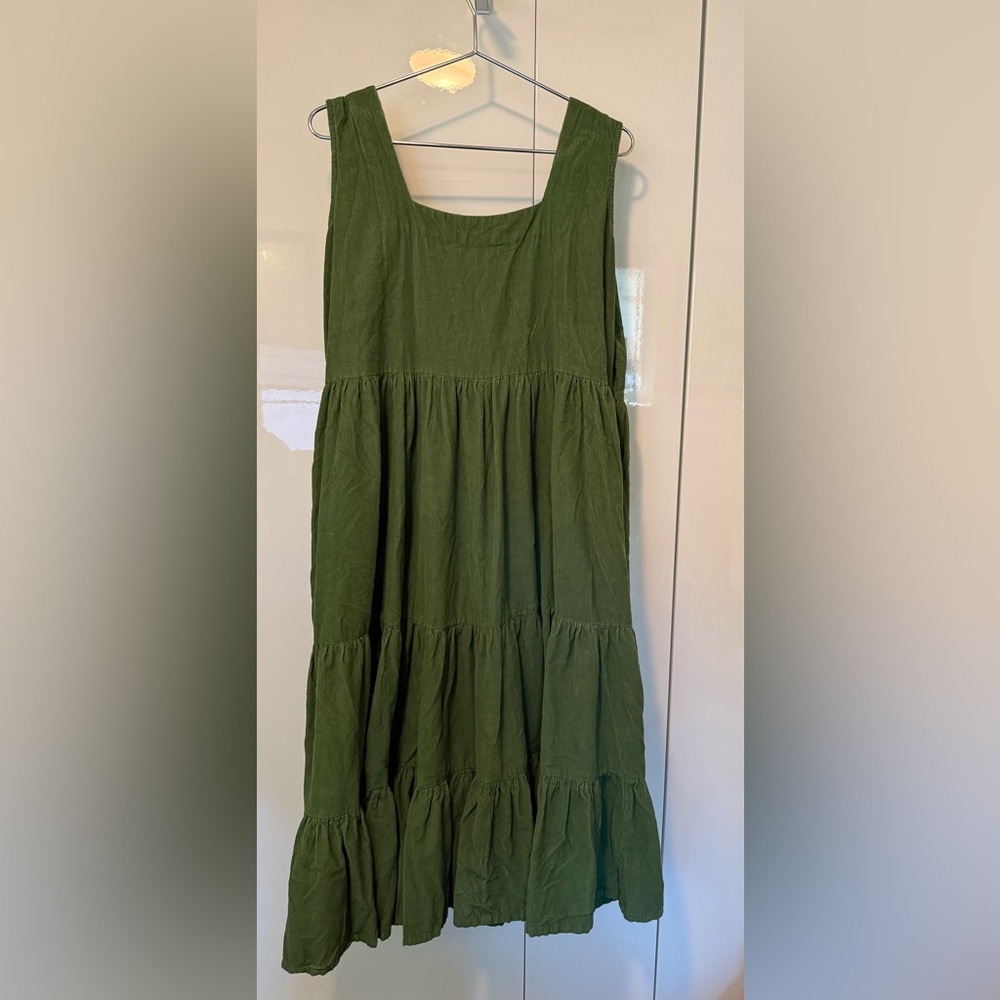 Green Corduroy Sleeveless Tiered Maxi Dress
